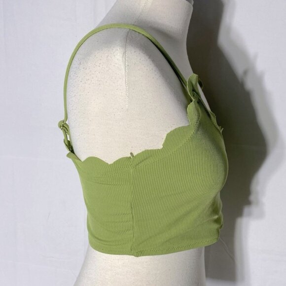 5/$25 Zaful Green Scalloped Edge Ribbed Bikini Top 6 - Picture 4 of 12